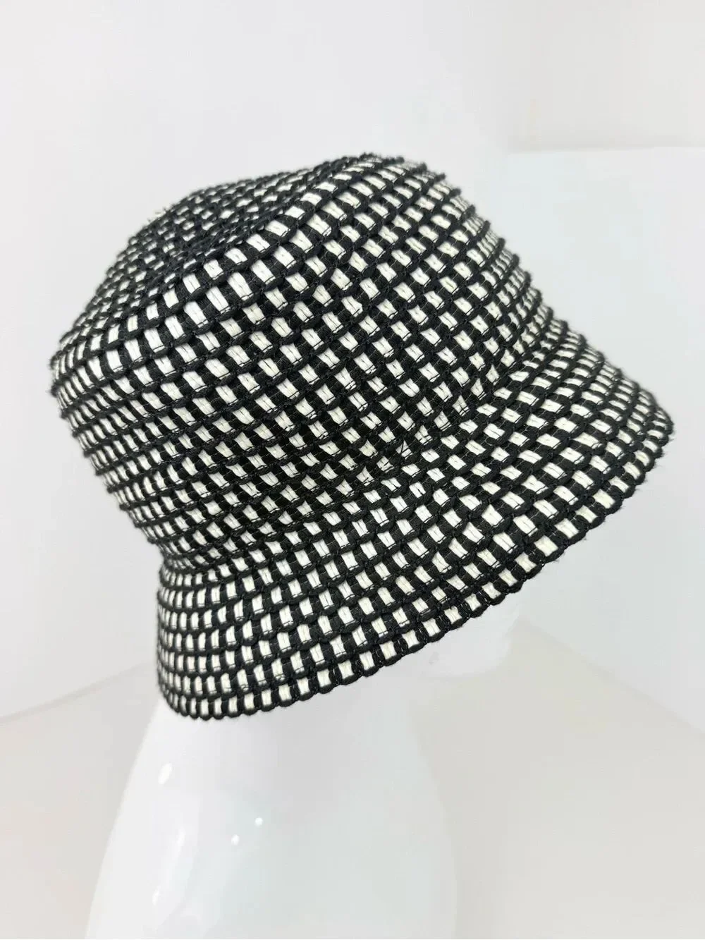 Filippo Catarzi Black Cream Woven Geometric Short Brim Bucket Hat NWOT